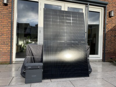Zendure off-grid aan het opladen met zonnepanelen Zendure off-grid opladen met zonnepanelen