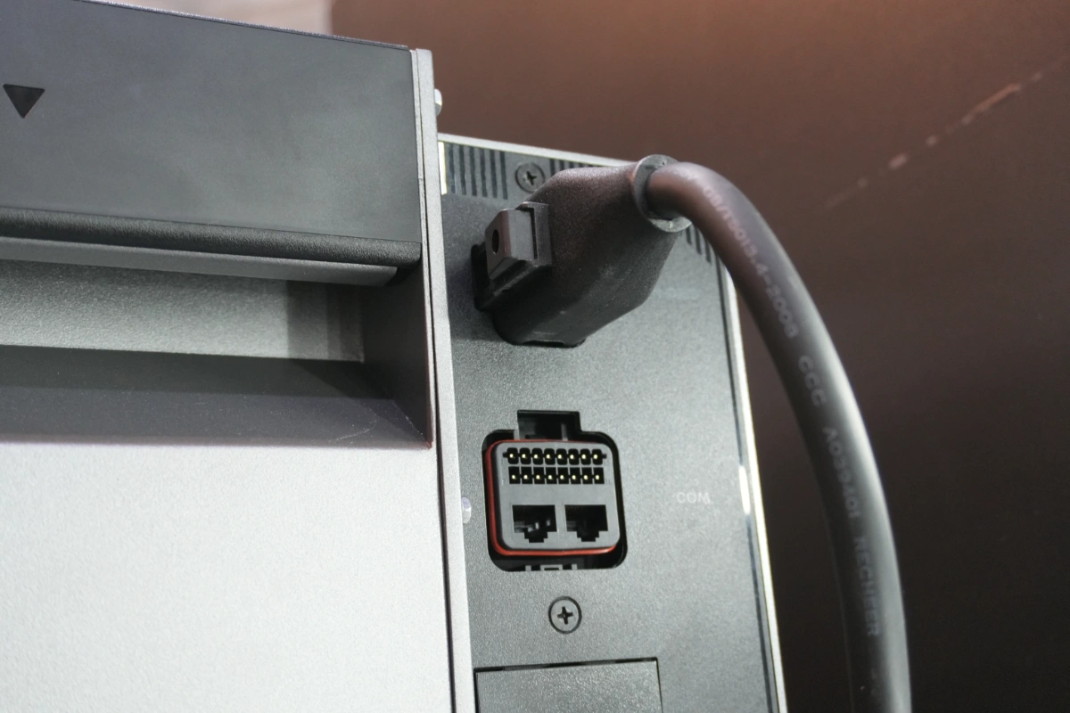 communicatiepoort anker solix solarbank max ac