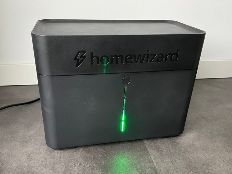 Unboxing HomeWizard Plug-in Battery
