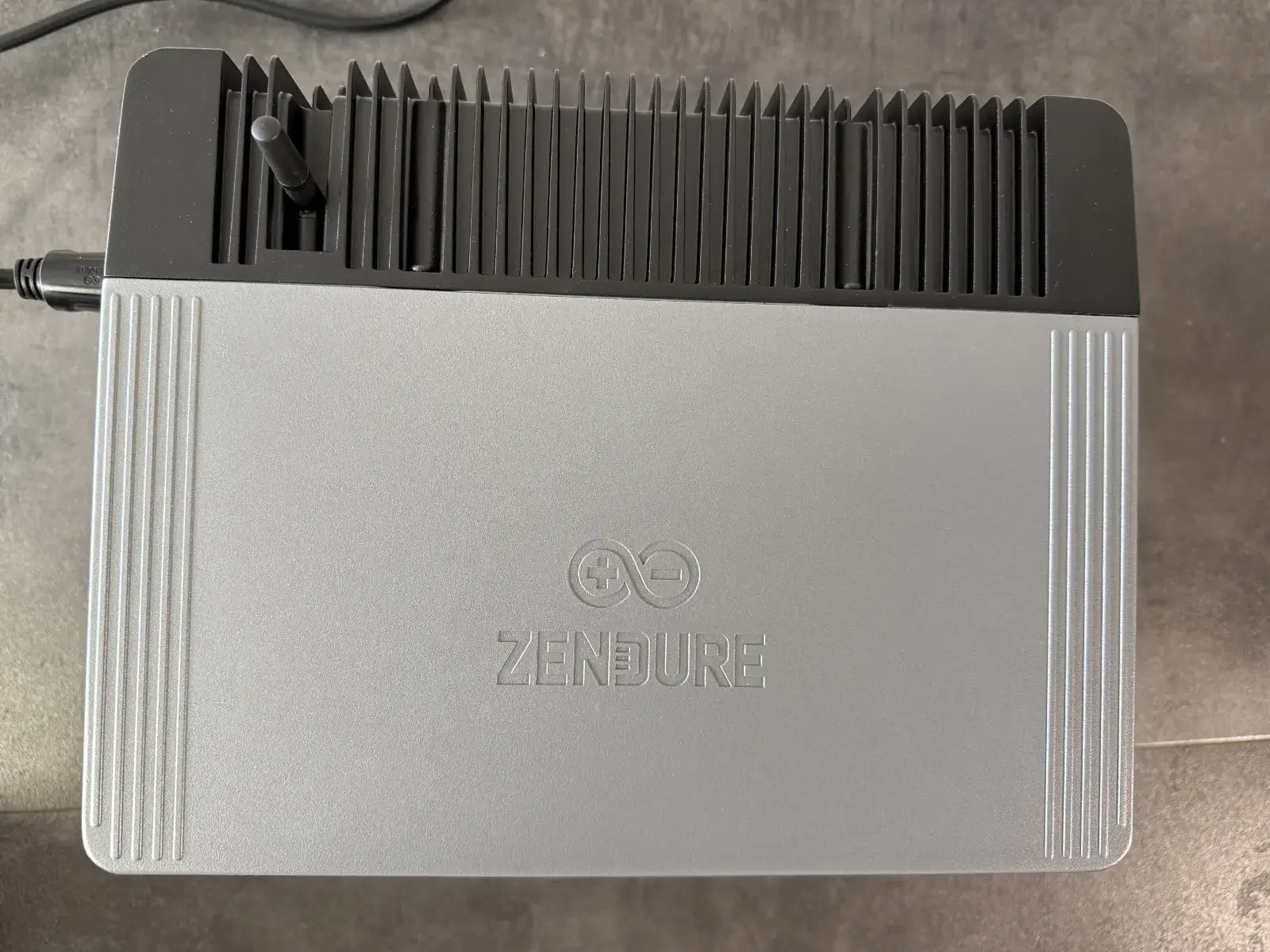zendure solarflow 2400 ac plus bovenkant